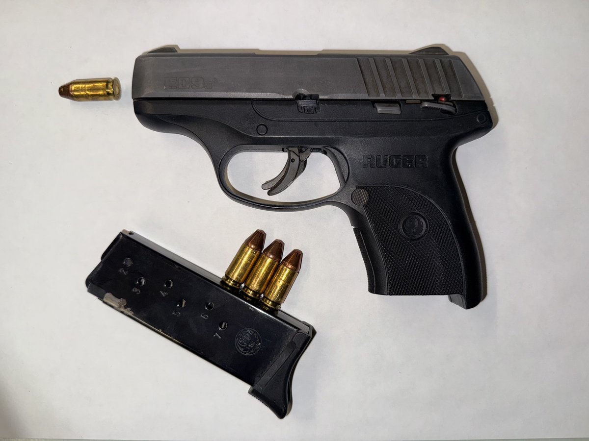 Outstanding job again by our Neighborhood Safety Team getting another gun off the streets of Bed-Stuy and arresting a male individual for the possession on Saturday. Their relentlessness for public safety is truly commendable.