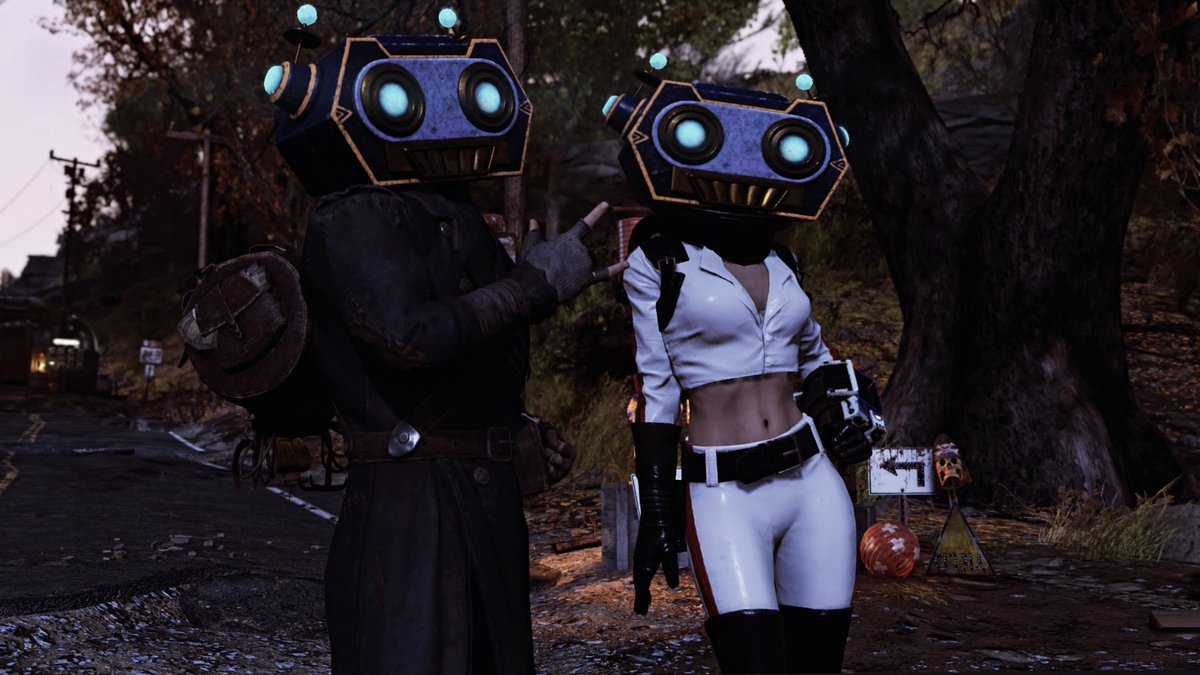 sendnukas's tweet photo. Another year matching masks 🤖

#Fallout76 #Fallout76Community  #Fallout76Pics #Fallout76Photography #Fallout76Roleplay #Fallout76Adventures  #Fallout76Friends #Fallout76Love #Fallout76Storytelling #FalloutCommunity #FalloutUniverse #FalloutGram https://t.co/RrqpTahMyi