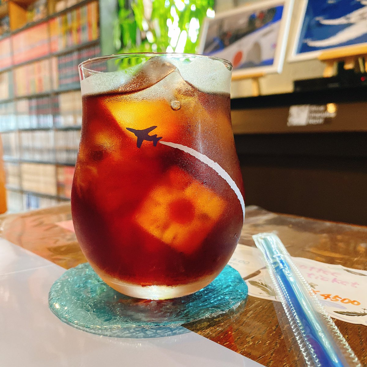uakay3's tweet photo. 夏の遠足❣️➿✈︎ 

愛知県豊田市の『CAFE Blue』さんへ👣

ステキなママさんと
ブルーインパルスに囲まれて
美味しく楽しいランチ💙

ﾌﾞﾛｯｸ ✈︎
ｼｮｯｷ ✈︎ ✈︎
ｵﾐｿｼﾙ ✈︎
ｻﾗﾀﾞ ﾉ ﾆﾝｼﾞﾝ ﾄ ﾊﾟｽﾀ ✈︎ ✈︎
ｽﾀｰｸﾛｽ ☆

#CAFEBlue
#豊田市
#ブルーインパルス https://t.co/zooLCIOqxy