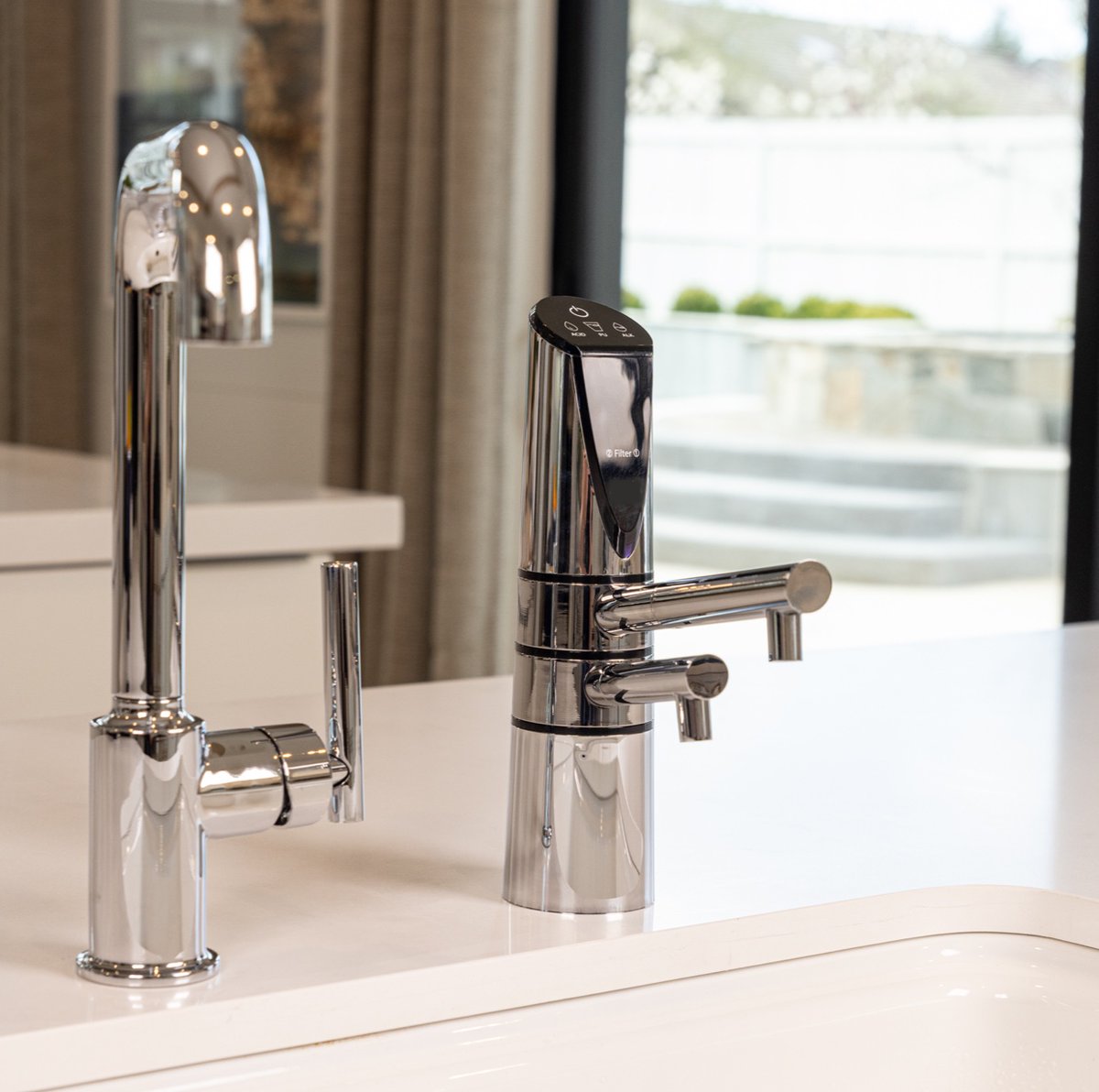 waterionizerusa's tweet image. Recreate the natural energy of ancient healing waters with the UltraHome and H2 Series! These machines use advanced technology to enhance the benefits of your drinking water. ultrawatersolutions.com/uw/alkaone/ #Ionization