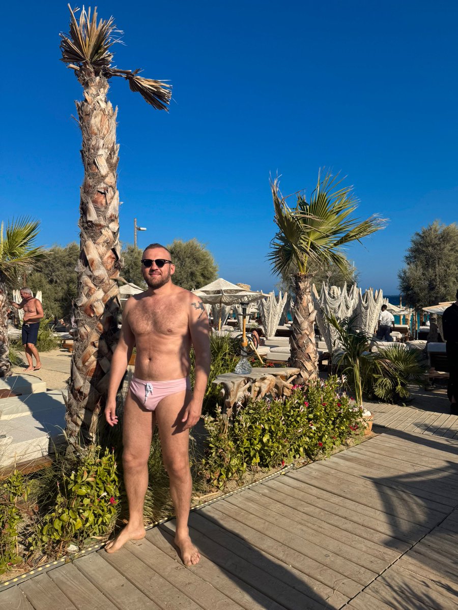 ilsanto89_'s tweet photo. 🌴 https://t.co/5ztyZCphtW