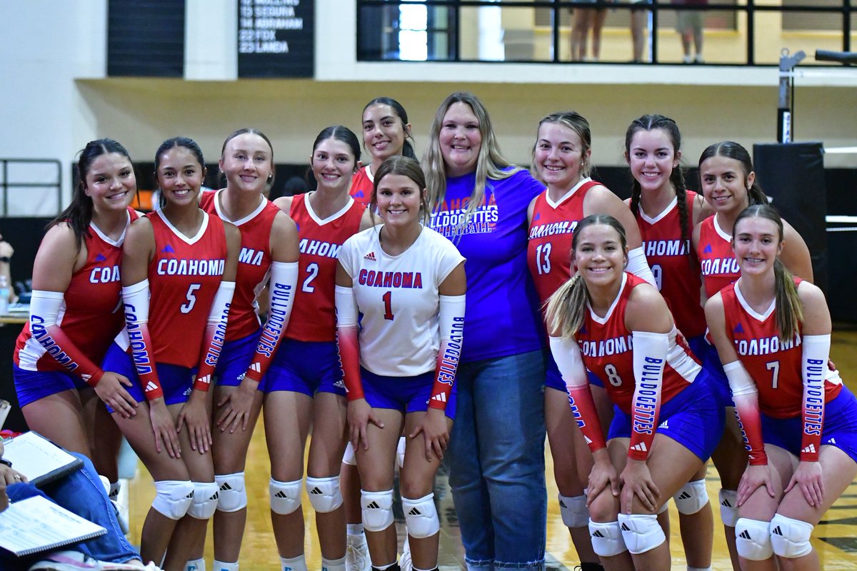 CISDBulldogs's tweet photo. The Bulldogettes start the 2025 season by defeating Post 3-0 (25-6, 25-11, 25-12) https://t.co/wpo4gCxl1e