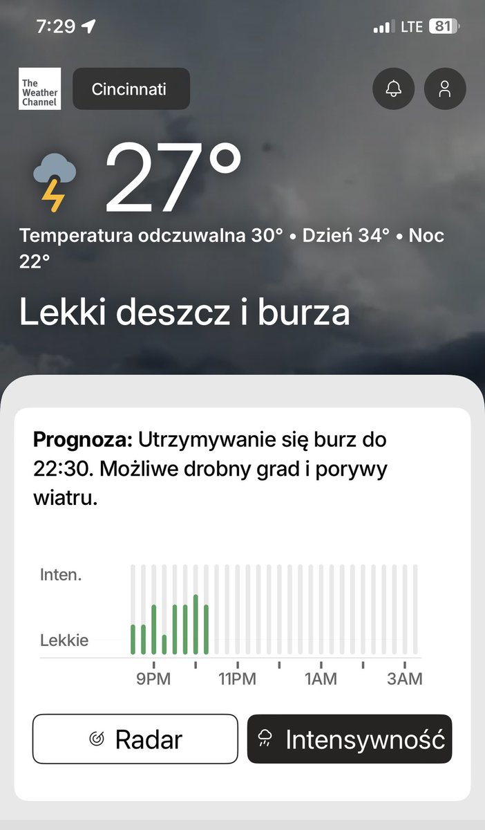 LadyBaronowa's tweet photo. @z_kortu Może być ciężko z wznowieniem meczu dziś . https://t.co/XEXk78OO9d