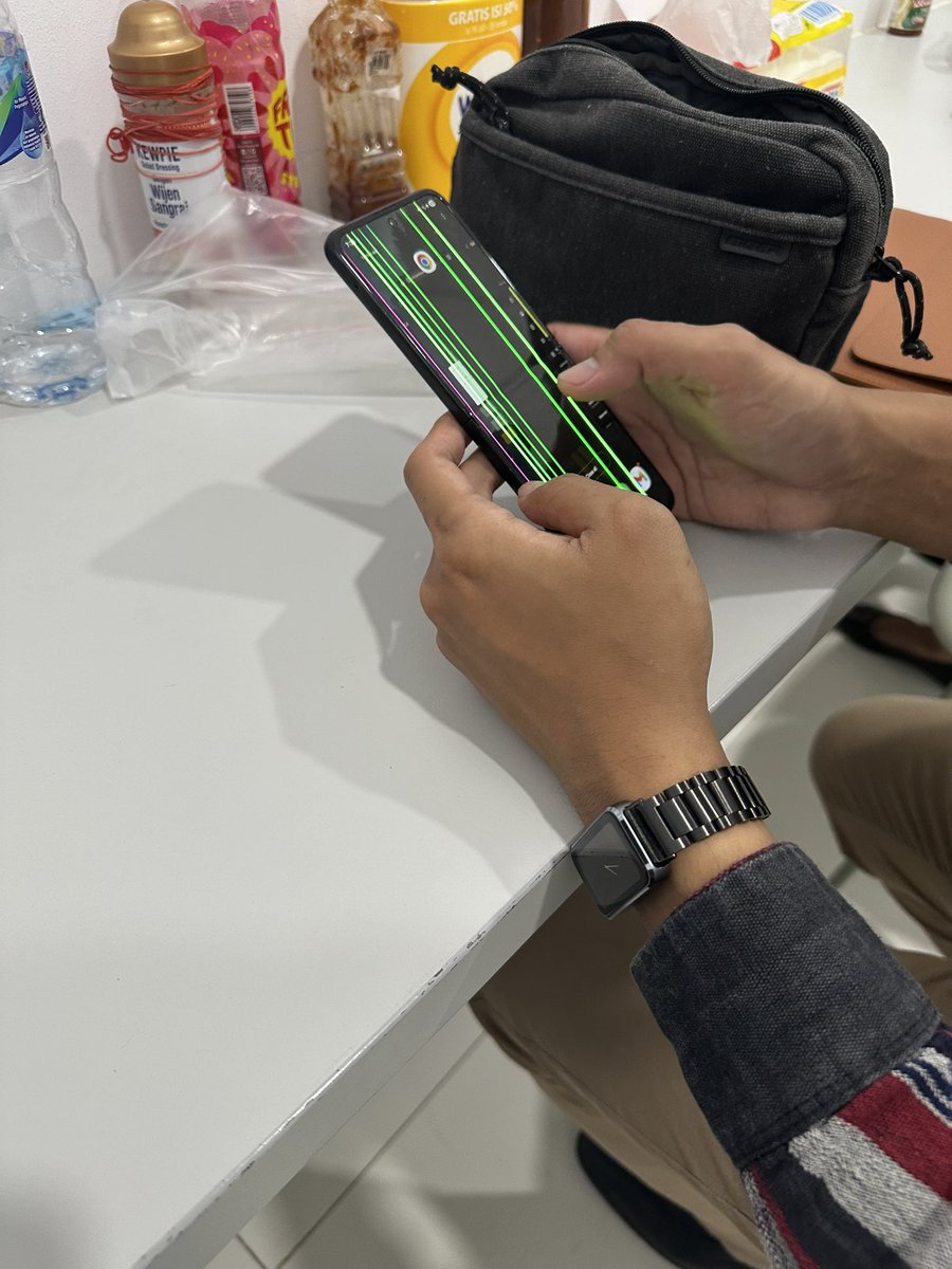 diyus's tweet photo. Setangguh ini “HP Flagship” https://t.co/vnDpvHdcsV