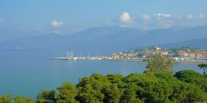 Guten Morgen #Korsika 😎⛅️🌩️ Bonghjornu #Corsica.

Wettervorhersage für #Mittwoch den 13. August 2025 auf Korsika

Der Mittwoch auf Korsika wird wechselhaft, während es sonnig in Balagne und Cap-Corse ist, steigt das Gewitterrisiko in den anderen Regionen. korsikanews.info/82-wetter/4464…