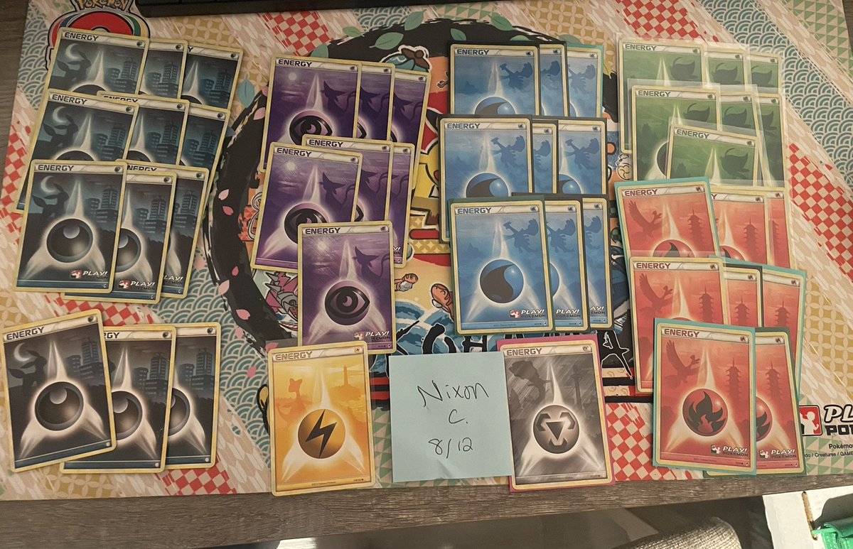 NCed123's tweet image. Looking to move HGSS energies! Currently in Anaheim for Pokémon Worlds, so I can do local meet-ups (preferred) or I'm willing to ship what's left when I get back. Prices below, but I'm open to offers/trades! DM for prices/conditions