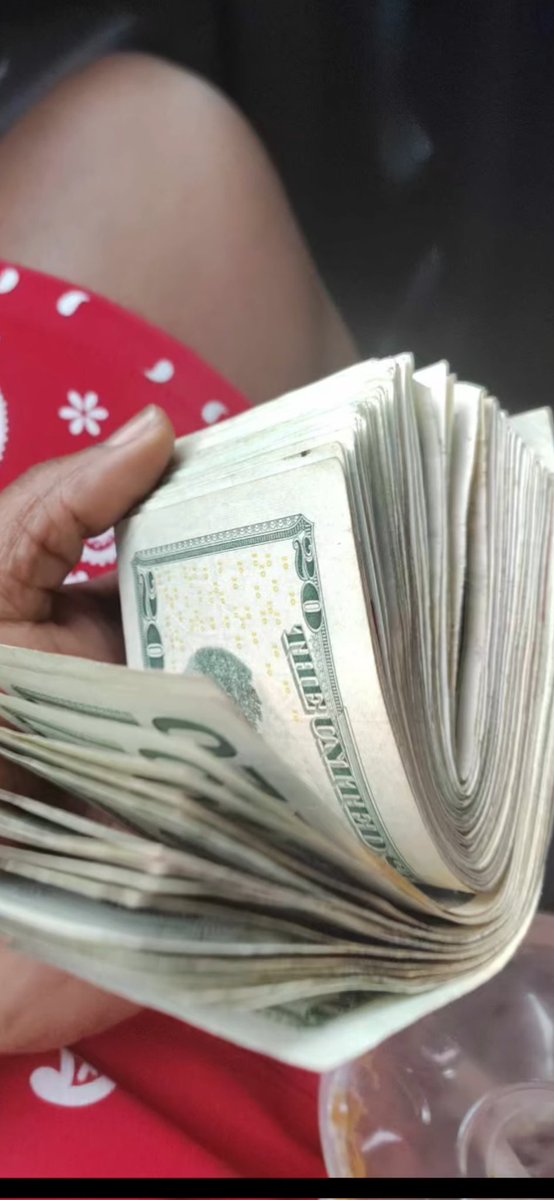 longblackdick95's tweet photo. @TheWaxLadyX I want the red team money good let me fly yall out today matter fact right now no bs https://t.co/ctofqRcClM