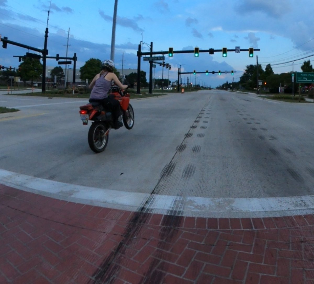 dani 🩷 tweet media