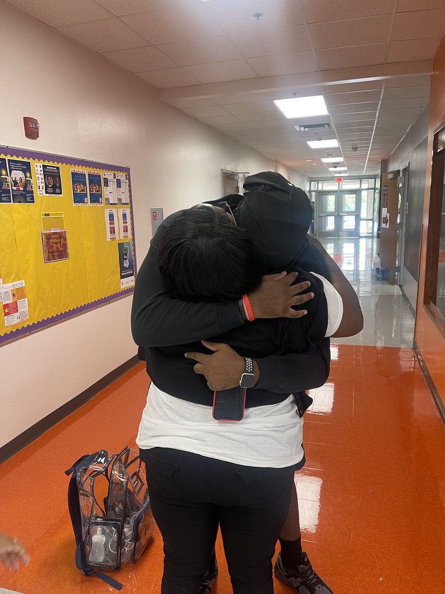 New Tech High School - Dallas ISD (@newtechdisd) on Twitter photo Today we welcomed our learners back home to New Tech! Our team is super excited to get to work with our kids and make this “A” Legendary Year! <a href="/PrincipalHutch1/">Channel Hutchinson</a> <a href="/DrGplus1/">Roberto Gonzalez</a> Today we welcomed our learners back home to New Tech! Our team is super excited to get to work with our kids and make this “A” Legendary Year! <a href="/PrincipalHutch1/">Channel Hutchinson</a> <a href="/DrGplus1/">Roberto Gonzalez</a>