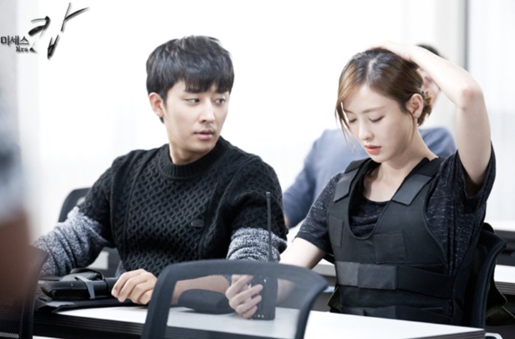 HAPPY 10 YEARS TO MRS. COP! 👮

One of my favorites! Lee Dahee as Min Doyoung + with the #KimHeeAe &amp; her chemistry with #SonHoJun needs to be studied!

#LeeDaHee #이다희 #미세스캅 #MrsCop