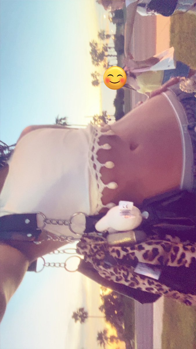 Internetobsess tweet media