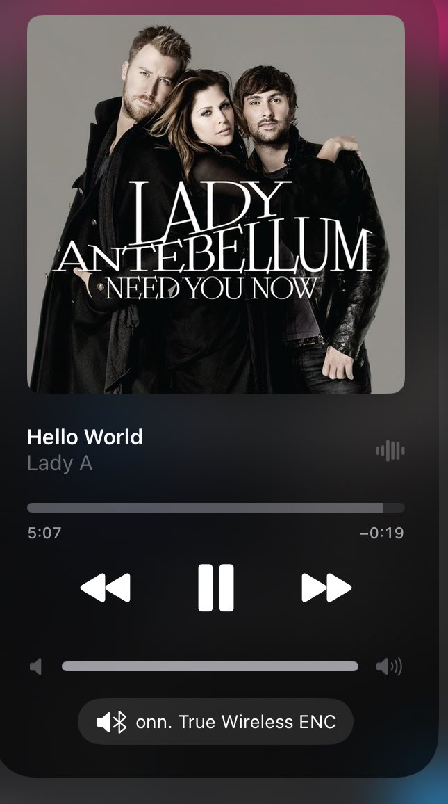 Kelly Hart tweet media