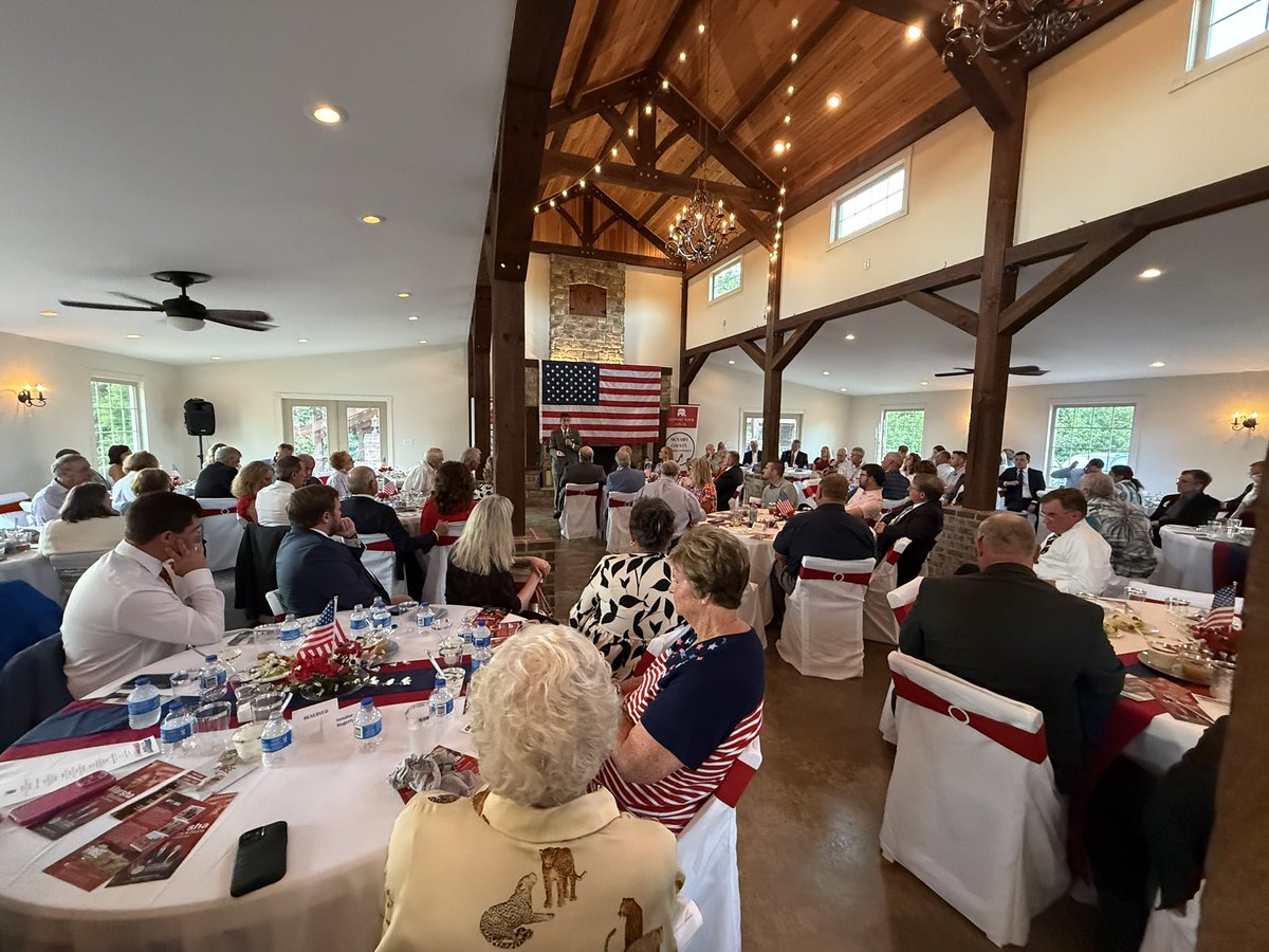 Thank you the McNairy County Republican Women for a fantastic 2025 Lincoln Day Dinner.  This packed house of conservatives is ready to fire up the campaign season to continue electing Republicans up and down the ballot. 

I appreciate MCRW President Brenda Ralph for the