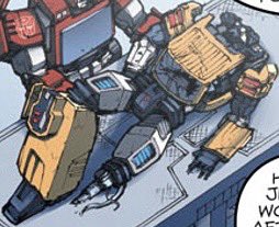 vyrroca's tweet photo. yall are sleeping on sunstreaker he was so fine https://t.co/NwFvGm18xp