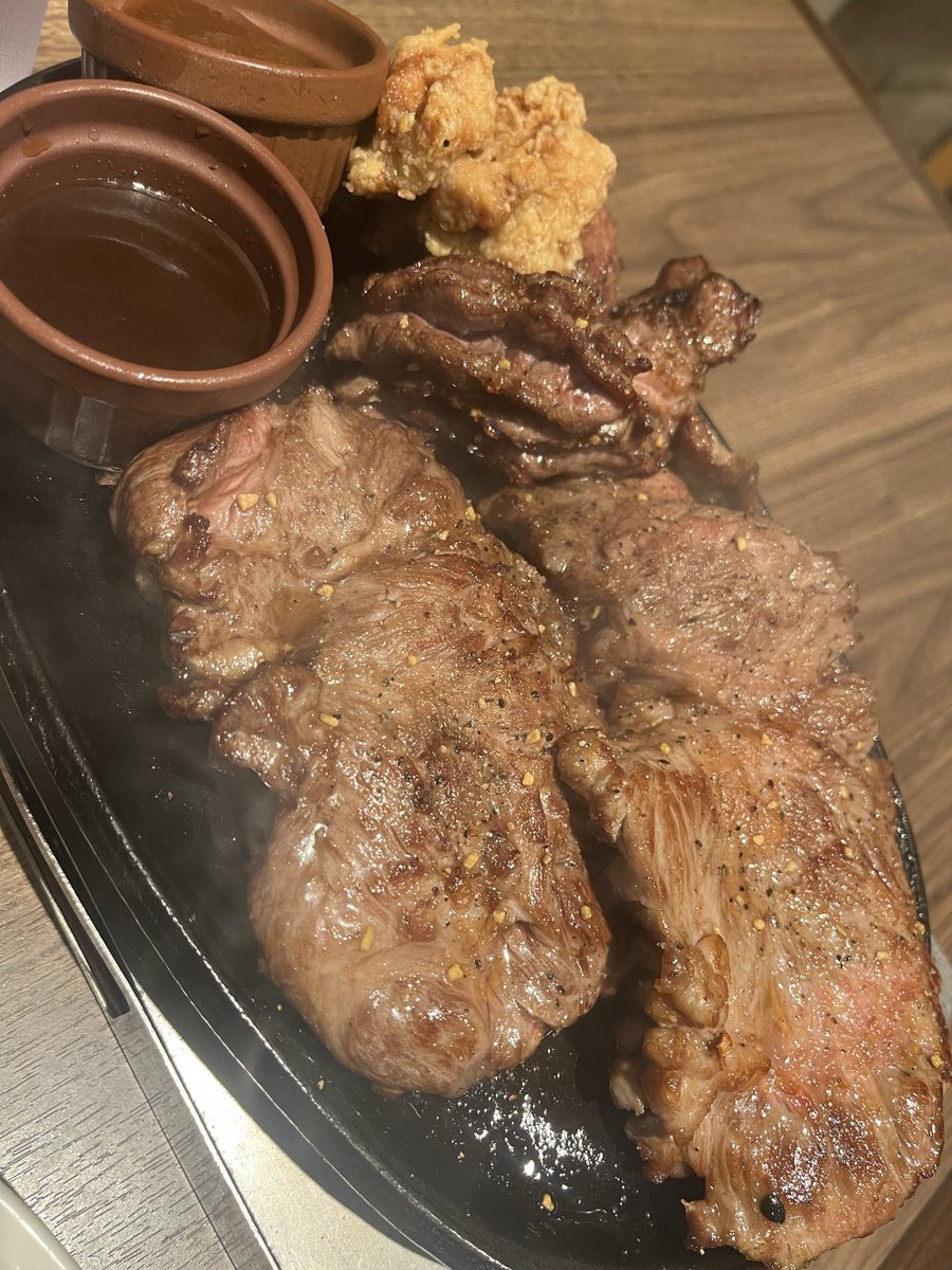 🍖ステーキマックス

🍖新宿駅

🍖ガッツリステーキ600グラム