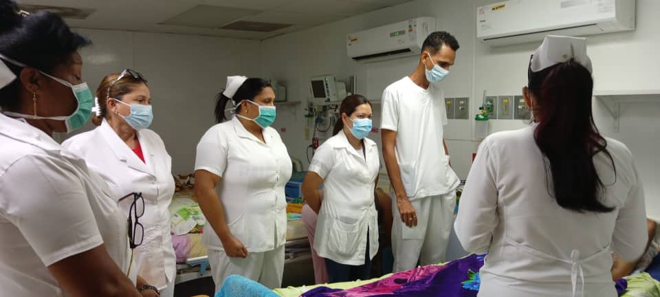 DCMedicaDistrit's tweet photo. Gracias a Fidel y Chávez en la Misión Barrio Adentro miles de venezolanos han sido atendidos de forma gratuita en todo el territorio nacional. #100AñosConFidel #CubaPorLaVida #CubaCoopera
@cubacooperaven
@MINSAPCuba
@japortalmiranda
@Rayden9209 https://t.co/u4bmQC54OZ