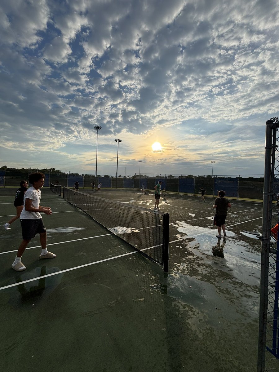 Coach Hannah Bridgewater tweet media