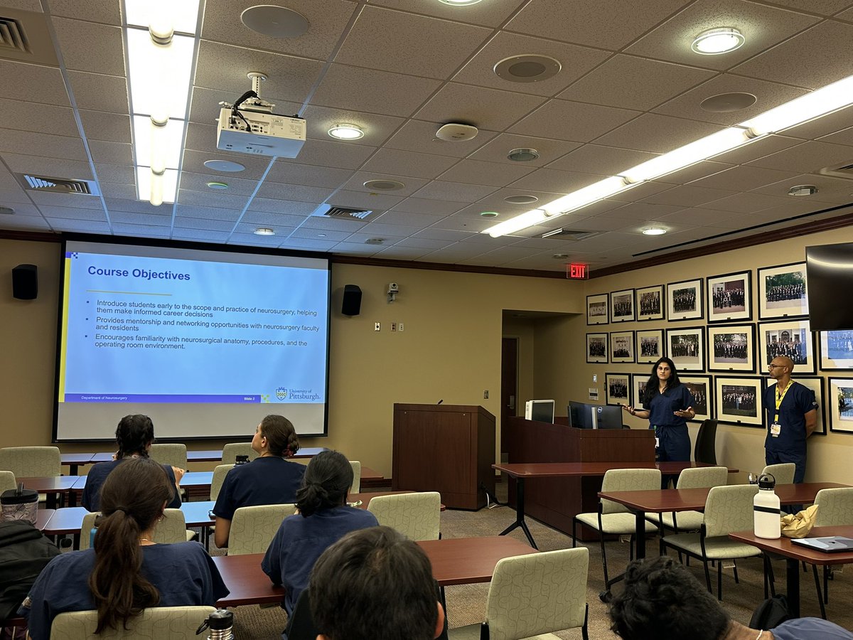 Pitt_NSIG's tweet photo. Today kicked off the first day of the Brain and Blade course for our 2nd yr med students. Over the next few months, students will gain exposure to various hands-on experiences within neurosurgery from placing EVDs to pedicle screws. 

@PittNeurosurg @NitinAgarwalMD @dtfernandesc https://t.co/STdebHFoWA