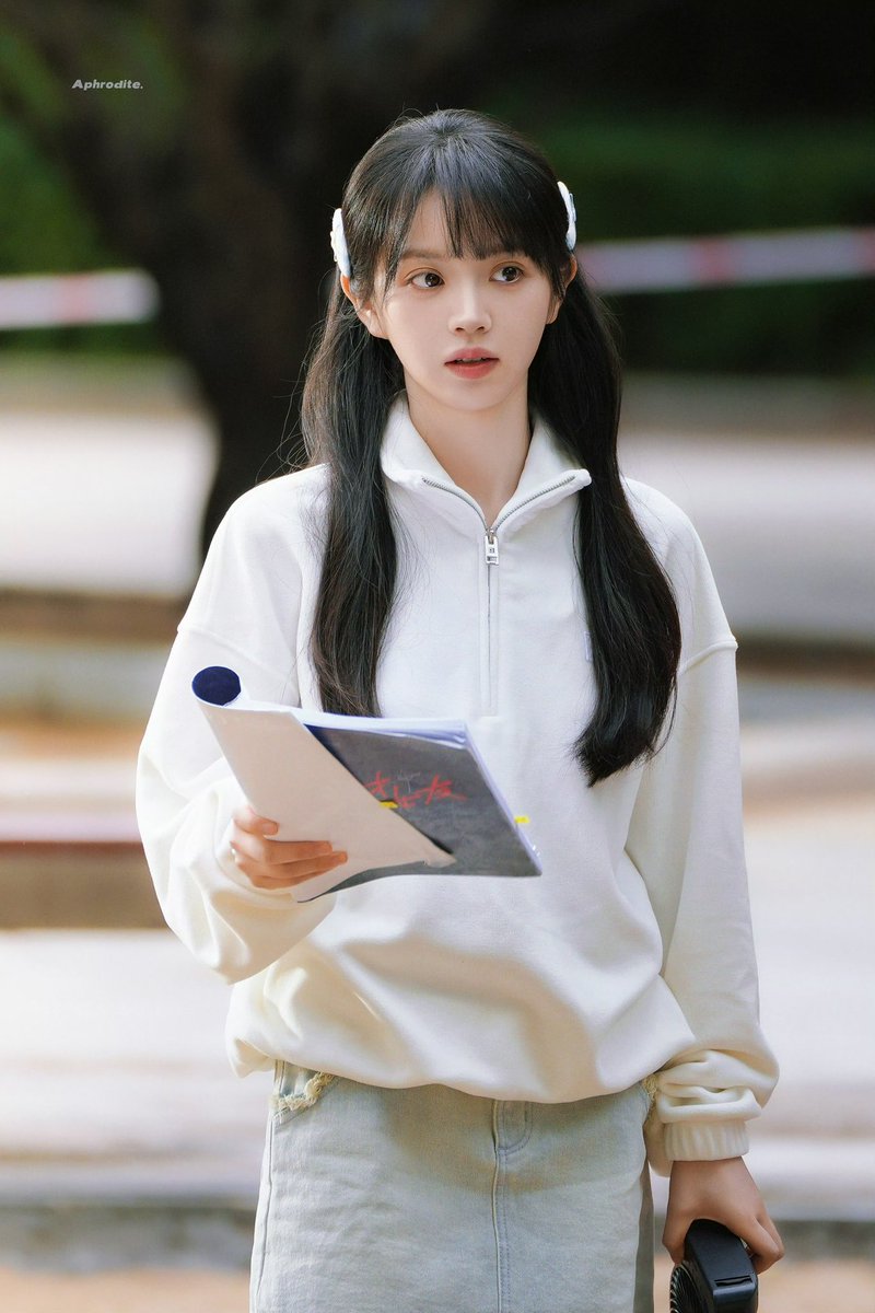 𝗟𝗶𝗻 𝗭𝗵𝗶𝘅𝗶𝗮 ❤︎ #TianXiwei #田曦薇 filming a drama