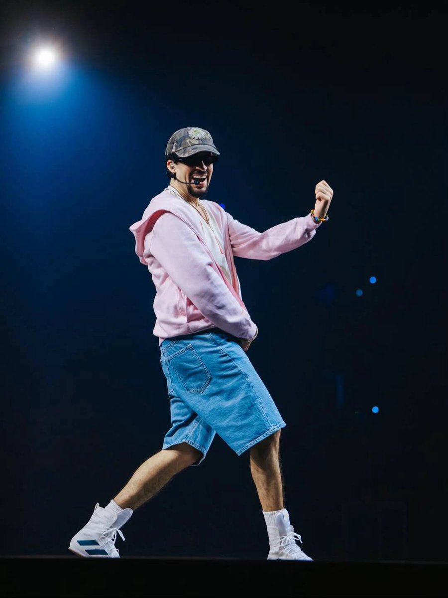 Bad Bunny (Paraguay) 🇵🇾 tweet media