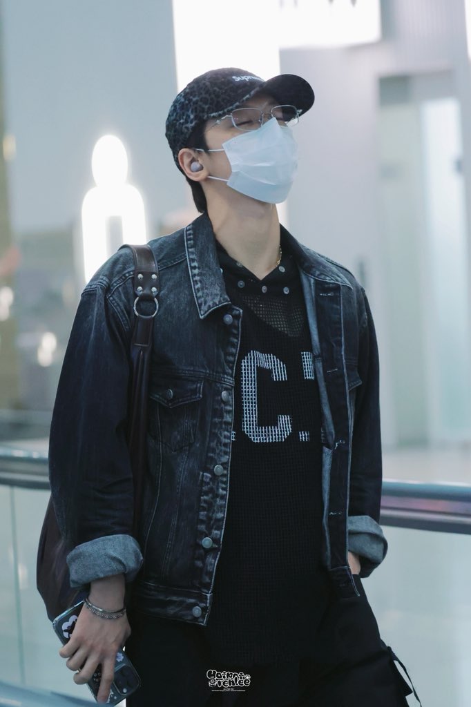-𝐓𝐄𝐍•李永钦 250813 icn🛫-

#TEN #텐 #เตนล์ #李永钦 #TEN𓃠 #tenlee_1001