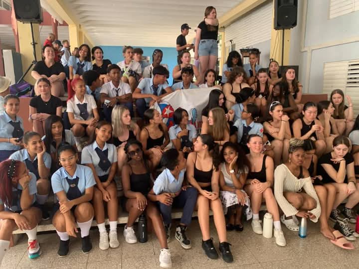 villafruel900's tweet photo. En el día internacional de la juventud hacemos llegar este mensaje .
Que lo sepan todos los jóvenes: su voz, sus ideas y su liderazgo cuentan. Trabajemos juntos para apoyar soluciones lideradas por la juventud y construir un mundo más justo, pacífico y sostenible . https://t.co/I82FThSkgJ