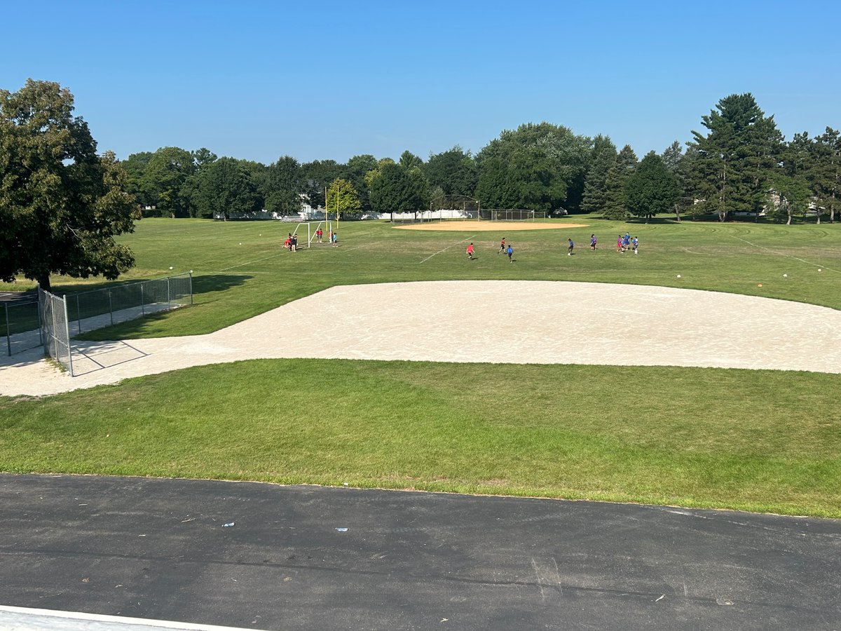 Generals – school starts Thursday! 📚🎉
Come see the updated "Rock" Stadium and the inspiring messages on our board. 💙
2025 is going to be a GREAT year to be a General!
#TheGeneralWay #BackToSchool