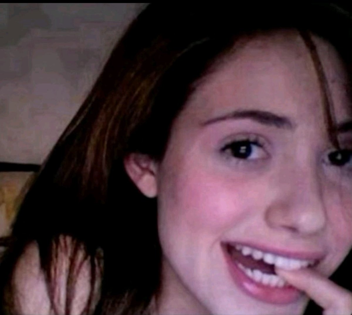 If you got a latex suit and do this move....ill fukin go wild and eat you out and then fill you up good...
Anyways