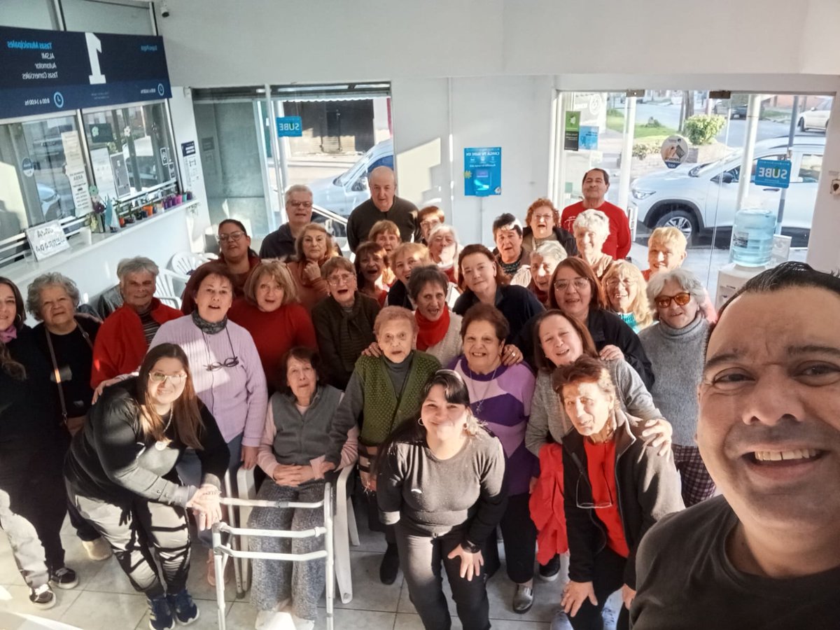 Los martes de agosto tenemos en el cav de chilavert el taller de "entrenamiento y activación cerebral" mas de 30 vecinas y vecinos se acercan a esta propuesta gratuita de calidad de la <a href="/sanmartingob/">San Martín</a> 

<a href="/fmoreiraok/">Fernando Moreira</a>