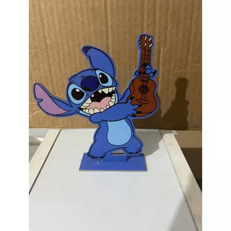 Display Totem Decorativo Lilo e Stitch
Tamanho aproximado: 13-16cm

shopee.com.br/Display-Totem-…