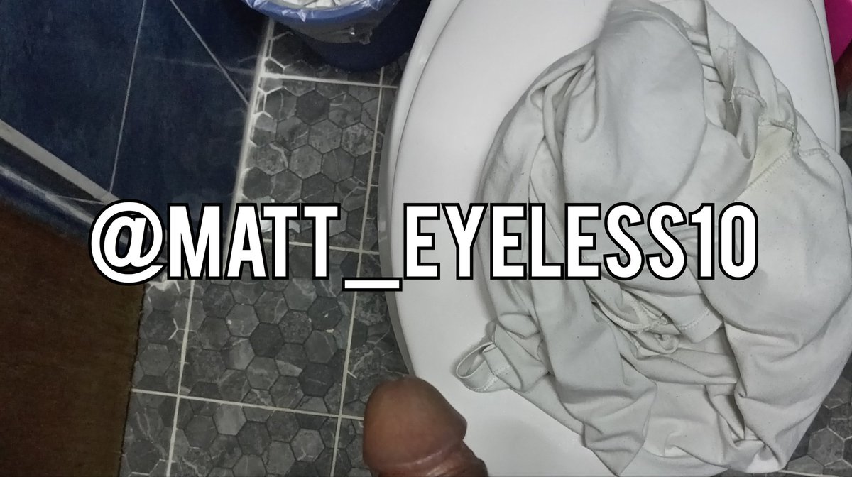 onlyfans.com/eyeless_matt10 
Alguien te vino a saludar 🥴, le das un beso? 🤤
Regalame un like y rt 🥵
La foto completa aquí 🫣
t.me/eyelessmatt10

#beargay #chubbygay #regordetecaliente #sexgay #sextwittero #cockgay #bigcock #porngay #telegramgay #onlyfansgay #cock #grindr #sex