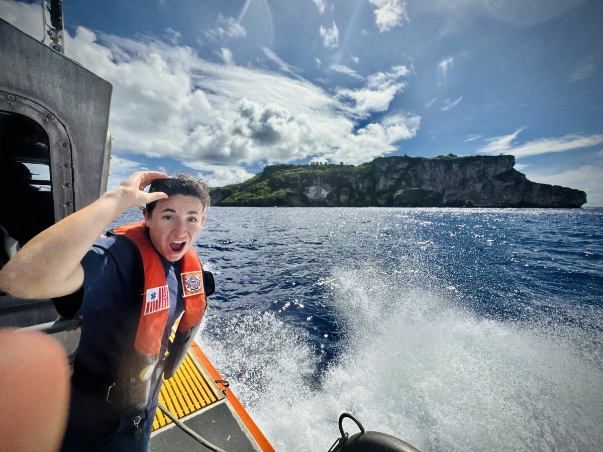 #officeviews: Our Station Apra Harbor crew is crushing it aboard the 45-foot Response Boat-Medium, patrolling the waters between Guam and Rota while dialing in those Aids-to-Navigation ops in Rota—keeping beacons bright and mariners safe! Stay tuned for more on our ATON missions