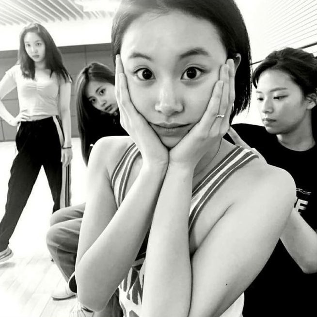 chaeyoung daily (@scydaily) on Twitter photo 