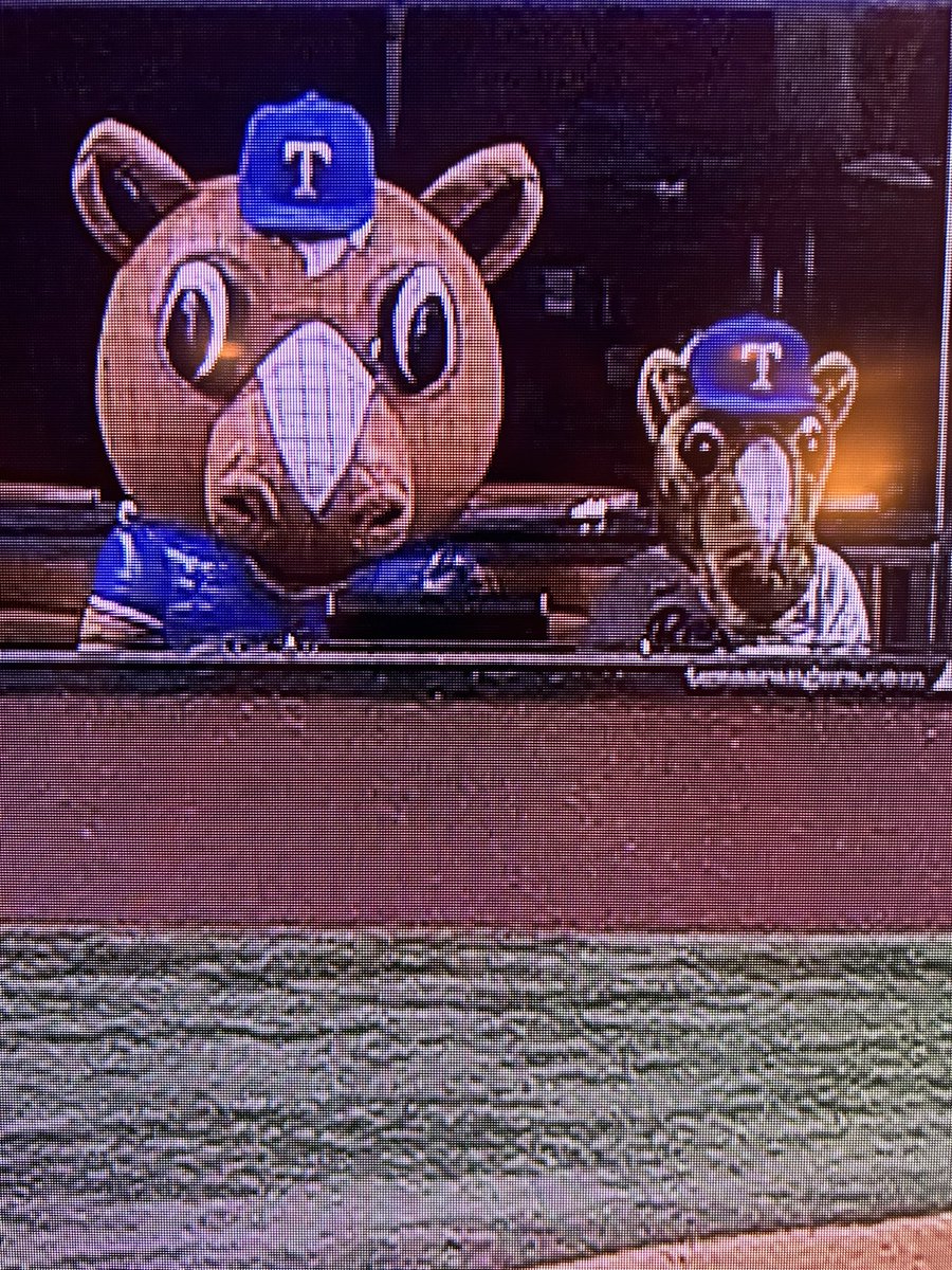 Help me

They’re staring deep into my soul