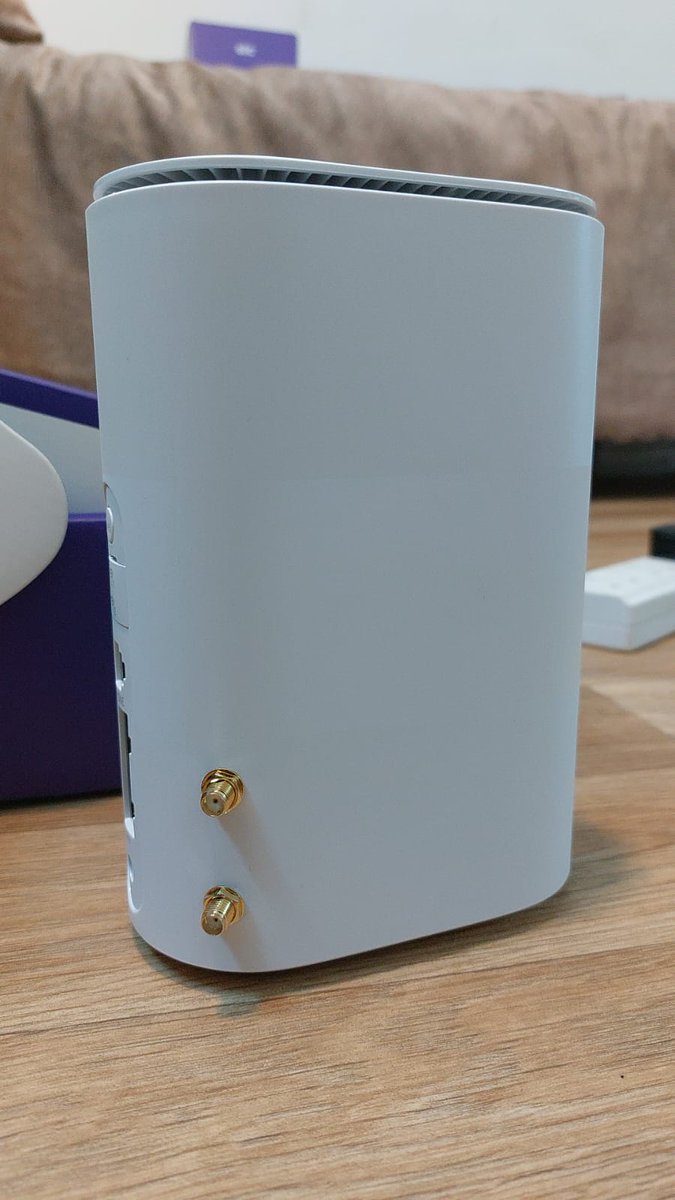 #عرض_خاص
انتينا ميمو الذهبيه 30 ديبي مع سلكين اصليه طول 20 متر بـ700 ريال+راوتر zte معدل منافذ للاسلاك يشغل كل الشرايح بـ700
#جازان 
#انتينا