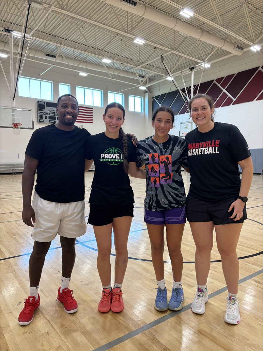 Ava Cumicek (@acumicek) on Twitter photo I had a great time at Coach Brie Murphy’s basketball camp today! Loved the opportunity to play with some great competition and teammates. The energy was great. @Briemurphy <a href="/MaryvilleWBB/">Maryville Women's Basketball</a> <a href="/PurpleAcesWI/">Purple Aces</a> <a href="/ndagirlsbball/">NDA Girls Basketball 🏀</a> <a href="/HinzMaisie/">Maisie Hinz</a> <a href="/max_ethridge/">Max Ethridge</a> I had a great time at Coach Brie Murphy’s basketball camp today! Loved the opportunity to play with some great competition and teammates. The energy was great. @Briemurphy <a href="/MaryvilleWBB/">Maryville Women's Basketball</a> <a href="/PurpleAcesWI/">Purple Aces</a> <a href="/ndagirlsbball/">NDA Girls Basketball 🏀</a> <a href="/HinzMaisie/">Maisie Hinz</a> <a href="/max_ethridge/">Max Ethridge</a>