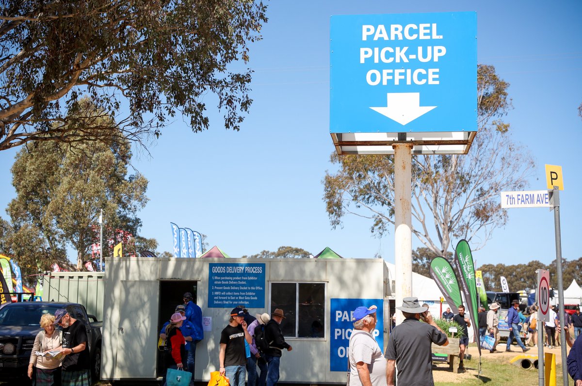 Hentyfielddays's tweet photo. Our free parcel pickup service is provided by Henty Park Tennis Club and St Patricks Catholic Church. To access the service, simply ask the exhibitor for the form to complete, then drop the form into the Parcel Pick Up office under the blue signs at site 710 in Block P. #HMFD https://t.co/dr51TXwNC6