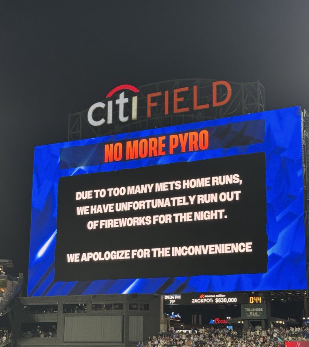 stoolgambling's tweet image. After their SIXTH HR of the night the Mets are out of fireworks
