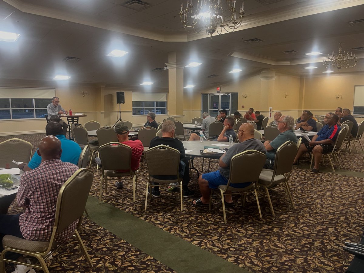 RussHodgins's tweet photo. Thank you Rick Kington for teaching us tonight how to think like a disciple! Well done sir! https://t.co/vaorp5I0o8