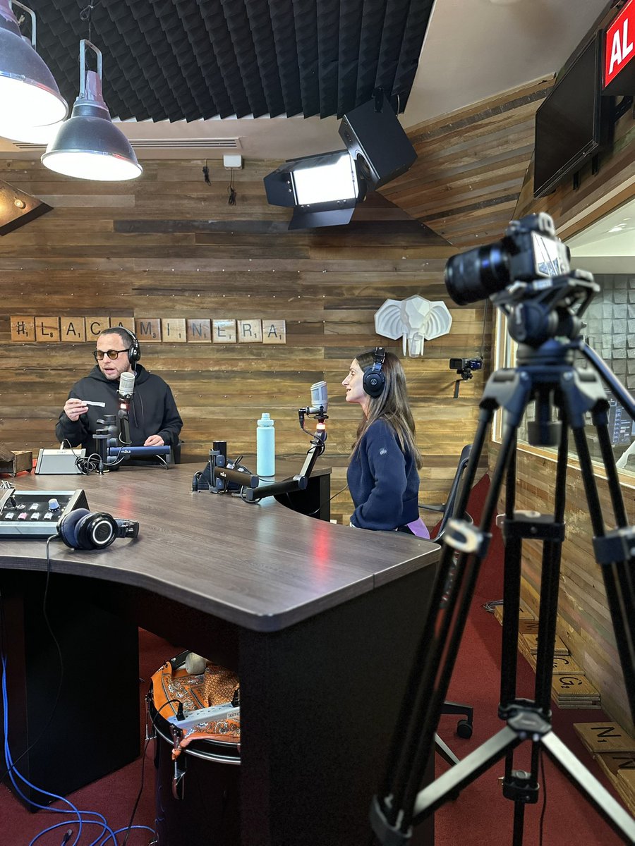 ExaFM's tweet photo. ¡Ya estamos platicando con #Nashla 🤩! No te pierdas la entrevista para hablar del “2000s Pop Tour” en #LaCaminera con @taniarin y @Fer_Gay 💥 En el 104.9 FM 📻 https://t.co/qikbrrflte