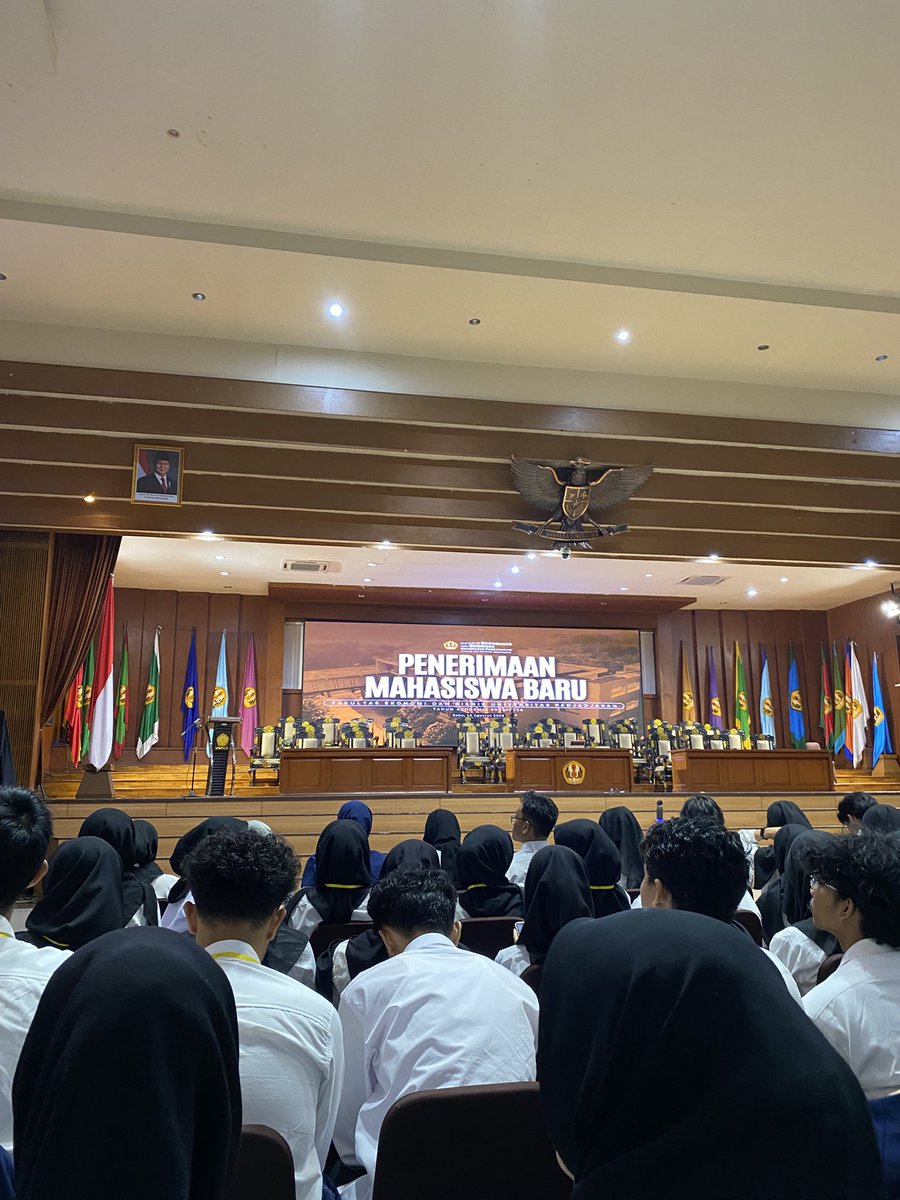 siapa disini juga☝🏻☝🏻