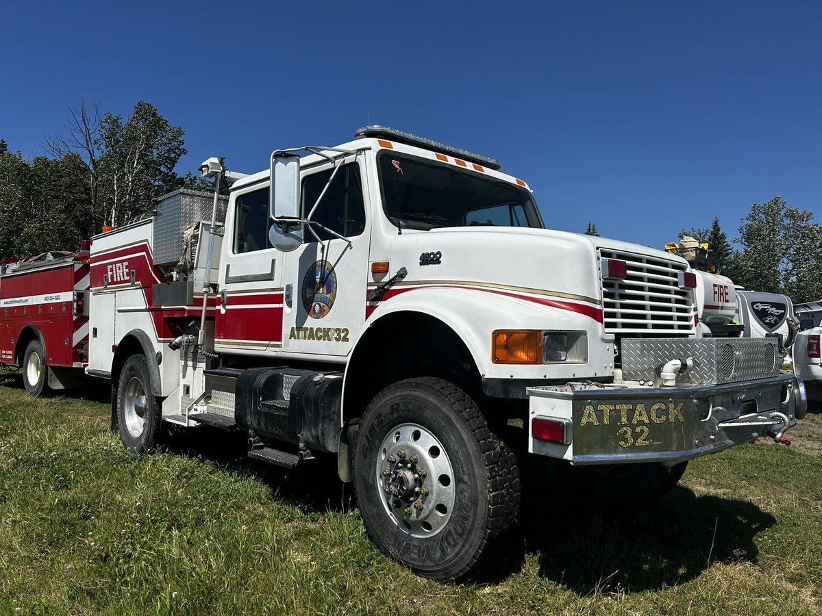 arcticfireteam's tweet photo. @MarkJCarney We can deploy 15 fire trucks and 50 fire fighters from Alberta. We have reached out to the GOC. https://t.co/zlq533MNfx