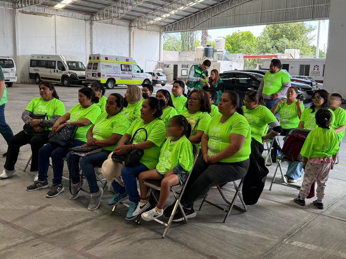Rodrigo Durán (@rodrigo_duranh) on Twitter photo ¡Seguimos sumando más personas a nuestra #FamiliaVerde! 👏🏻
En #Coyotepec nos encontramos con gente comprometida y apasionada por construir un futuro más #Verde.
💚 Gracias a su entusiasmo y compromiso, el <a href="/PVEM_Puebla/">Partido Verde Puebla</a> no se detiene.
<a href="/partidoverdemex/">Partido Verde</a> | <a href="/karencastrejont/">Karen Castrejón Trujillo</a> | ¡Seguimos sumando más personas a nuestra #FamiliaVerde! 👏🏻
En #Coyotepec nos encontramos con gente comprometida y apasionada por construir un futuro más #Verde.
💚 Gracias a su entusiasmo y compromiso, el <a href="/PVEM_Puebla/">Partido Verde Puebla</a> no se detiene.
<a href="/partidoverdemex/">Partido Verde</a> | <a href="/karencastrejont/">Karen Castrejón Trujillo</a> |
