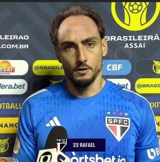 TaironyMendes's tweet photo. RAFAEL CARALHO AQUI TEM GOLEIRO FILHO DA PUTA https://t.co/6bbV1h7uAb
