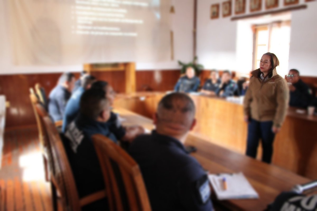 CBPEHidalgo's tweet image. La CBPEH, continúa trabajando en la capacitación a policías municipales de la entidad, en materia de desaparición de personas. Por lo anterior, el día de hoy, se impartió dicha capacitación a elementos de Seguridad Pública de Mineral del Chico.