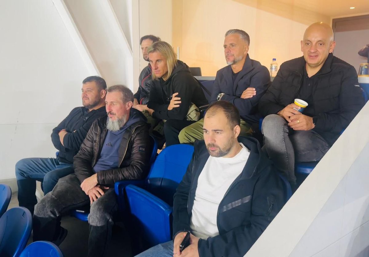 LaTri's tweet photo. ¡Seguimos!

Sebastián Beccacece y su cuerpo técnico están presentes en el partido IDV-Mushuc Runa por la CONMEBOL Sudamericana. https://t.co/83Nwfe10cU