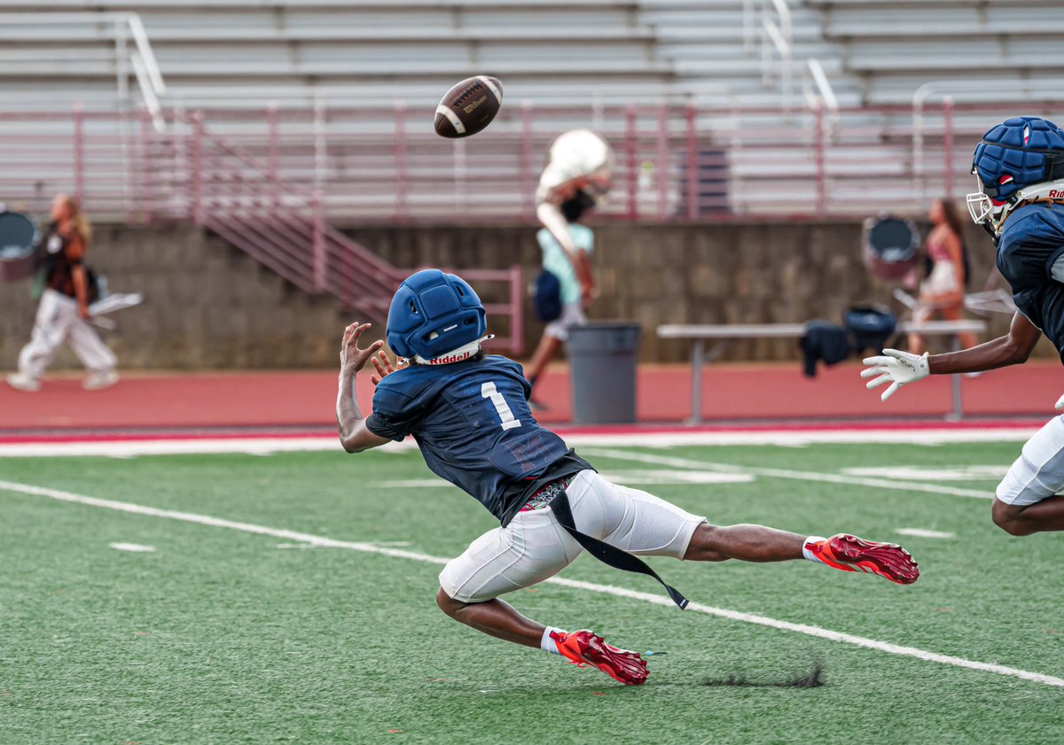 MiltonEagles_FB's tweet photo. 𝐅 𝐄 𝐀 𝐑 𝐋 𝐄 𝐒 𝐒 𝐍 𝐄 𝐒 𝐒 #𝘽𝙀𝙏

#𝙈𝙥𝙞𝙧𝙚25 | #𝙏𝙝𝙚𝙈𝙫𝙨𝙏𝙝𝙚𝙢 https://t.co/z28hlxlRlR