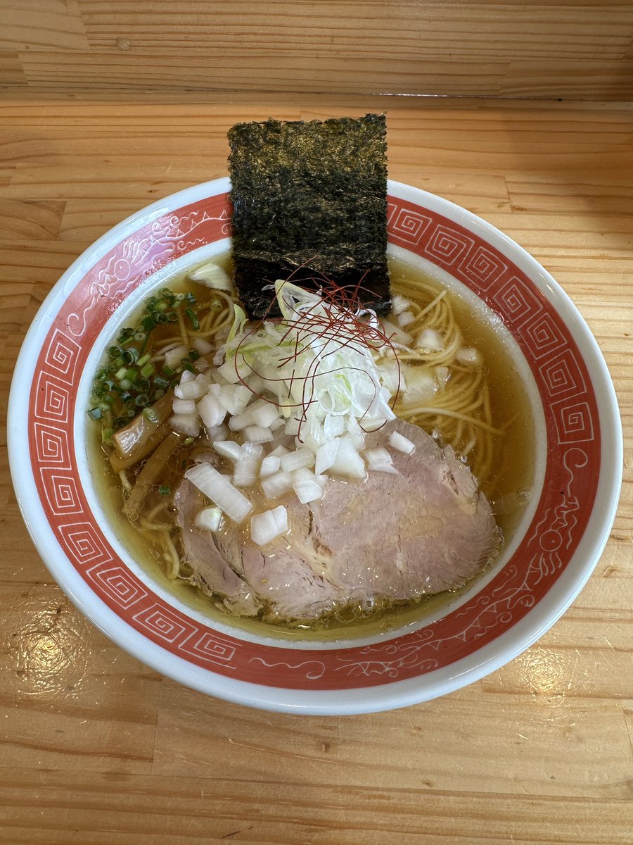 らぁ麺屋09。　
中華そば 玉ネギ