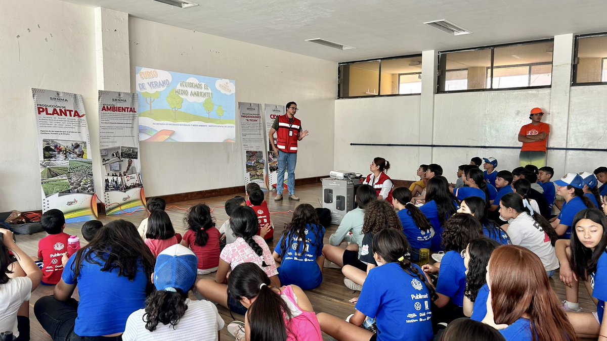 SRNYMA's tweet image. 🌱💚 Los futuros guardianes del planeta ya están en acción.

En el curso de verano del @IEDOficial, niñas y niños aprendieron, jugando, a decir NO a los plásticos de un solo uso 🚫🌎
#EducaciónAmbiental #SinPlásticos #DurangoVerde