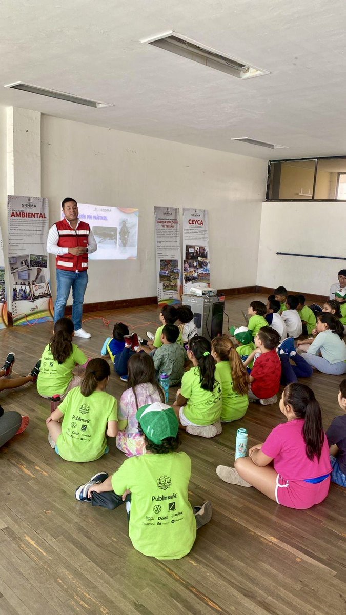 SRNYMA's tweet image. 🌱💚 Los futuros guardianes del planeta ya están en acción.

En el curso de verano del @IEDOficial, niñas y niños aprendieron, jugando, a decir NO a los plásticos de un solo uso 🚫🌎
#EducaciónAmbiental #SinPlásticos #DurangoVerde